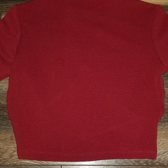 Dark Red Criss-cross Crop Top - Picture 4 of 6